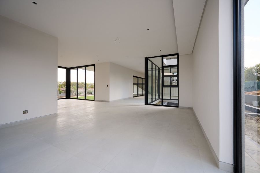 5 Bedroom Property for Sale in Jukskei View Gauteng