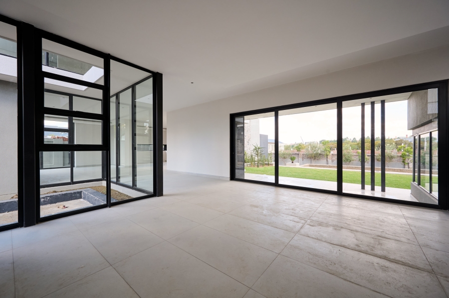 5 Bedroom Property for Sale in Jukskei View Gauteng