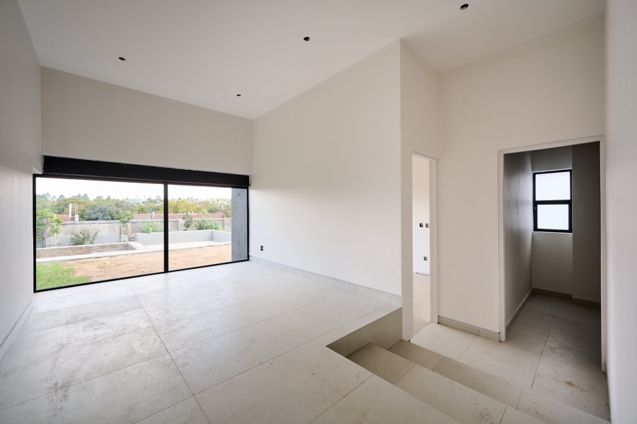 5 Bedroom Property for Sale in Jukskei View Gauteng