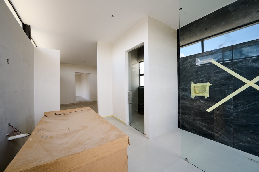 5 Bedroom Property for Sale in Jukskei View Gauteng