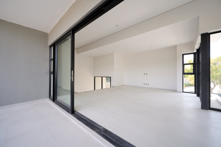 5 Bedroom Property for Sale in Jukskei View Gauteng