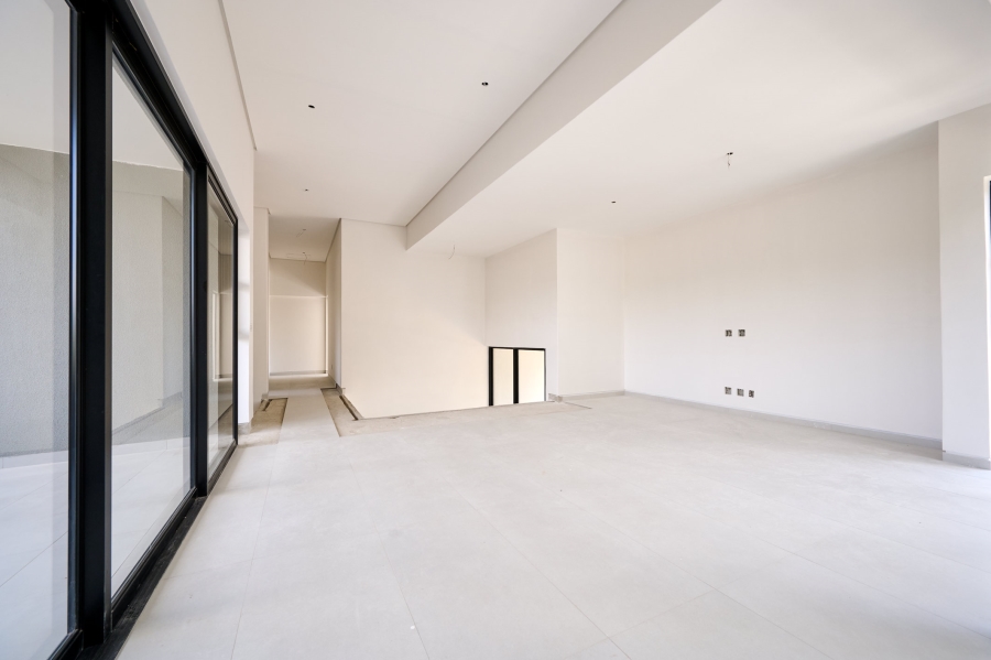 5 Bedroom Property for Sale in Jukskei View Gauteng