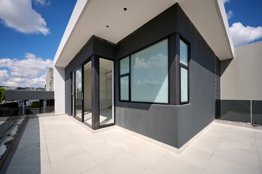 5 Bedroom Property for Sale in Jukskei View Gauteng