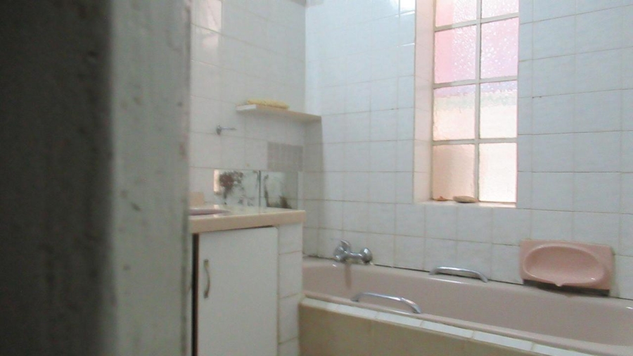 2 Bedroom Property for Sale in Rosettenville Gauteng