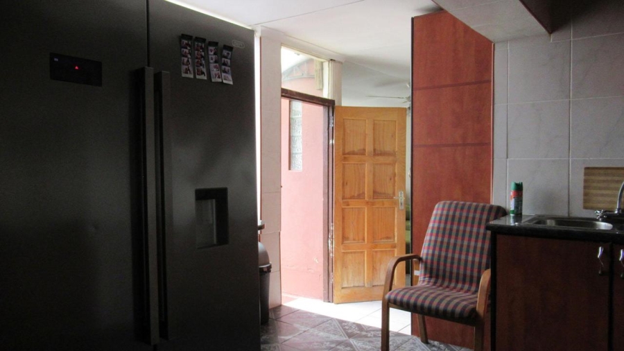 2 Bedroom Property for Sale in Rosettenville Gauteng