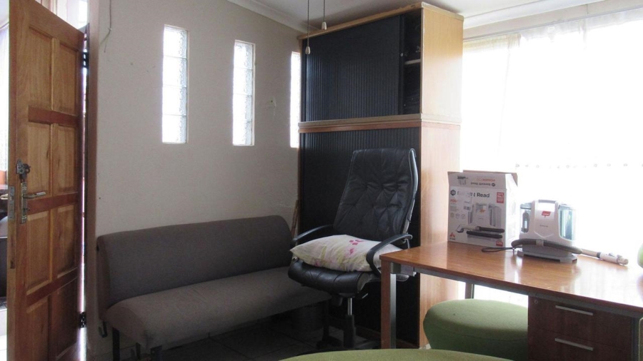 2 Bedroom Property for Sale in Rosettenville Gauteng