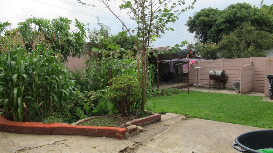 2 Bedroom Property for Sale in Rosettenville Gauteng