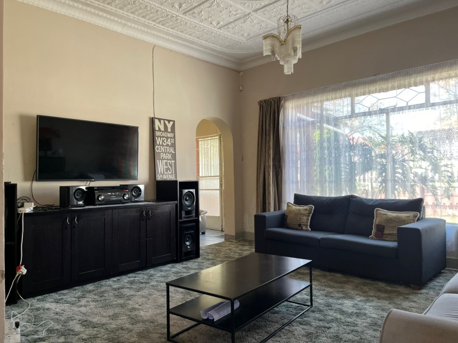 2 Bedroom Property for Sale in Rosettenville Gauteng