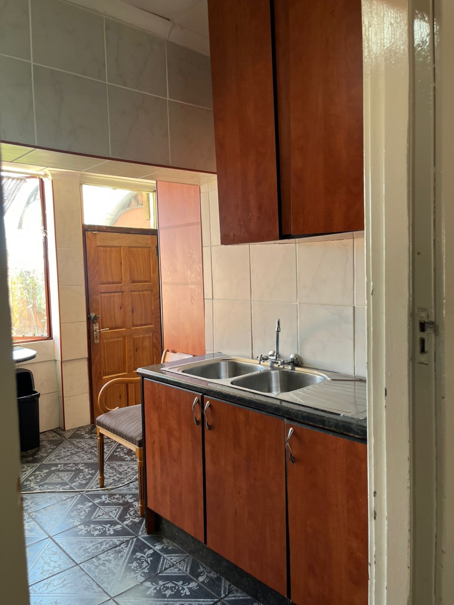 2 Bedroom Property for Sale in Rosettenville Gauteng