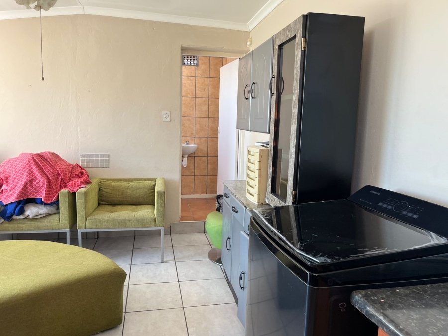 2 Bedroom Property for Sale in Rosettenville Gauteng