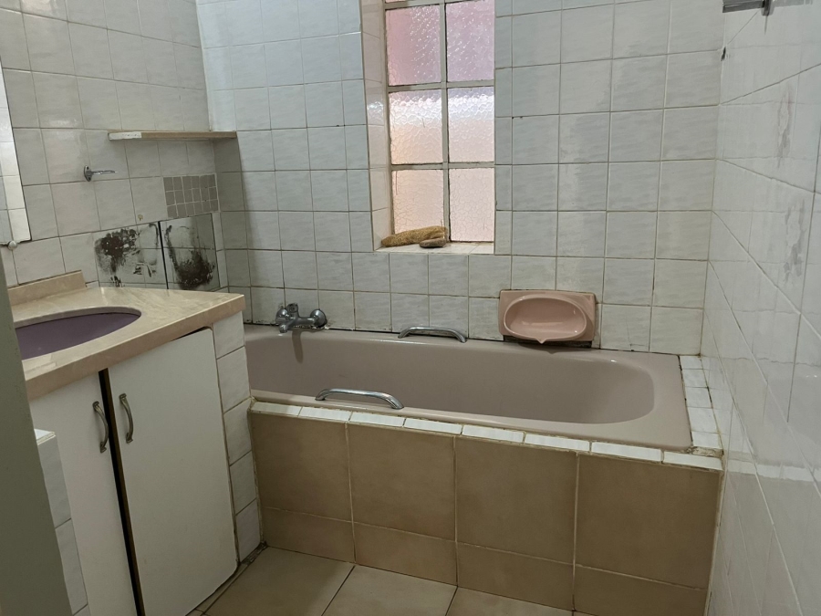2 Bedroom Property for Sale in Rosettenville Gauteng