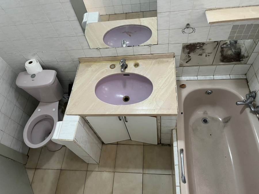 2 Bedroom Property for Sale in Rosettenville Gauteng