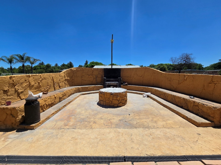 5 Bedroom Property for Sale in Kameeldrift East Gauteng