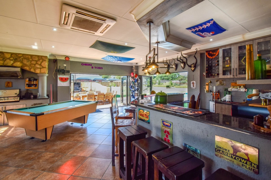 5 Bedroom Property for Sale in Kameeldrift East Gauteng