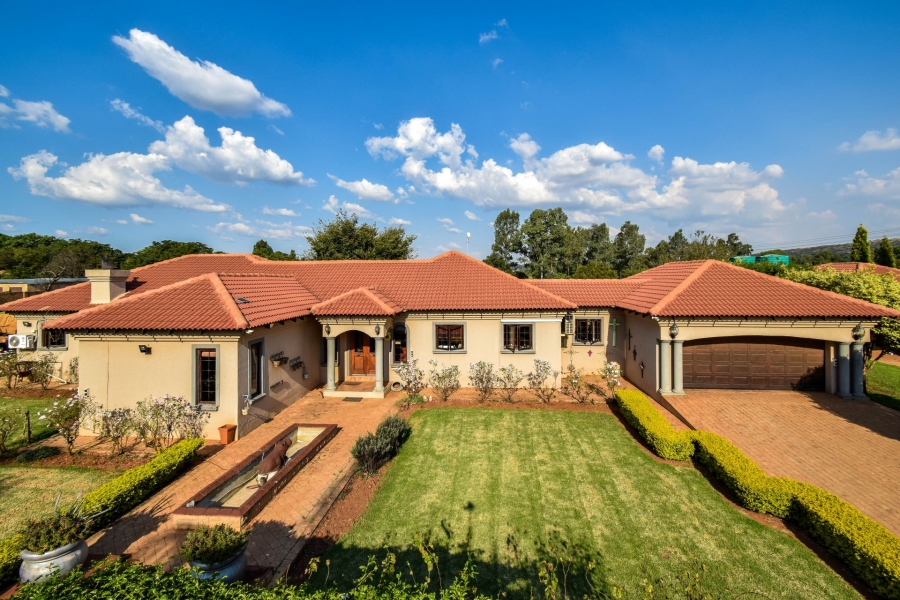 5 Bedroom Property for Sale in Kameeldrift East Gauteng