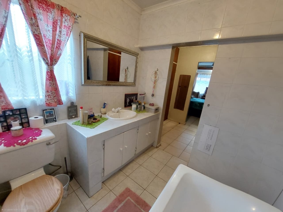 4 Bedroom Property for Sale in Magalieskruin Gauteng