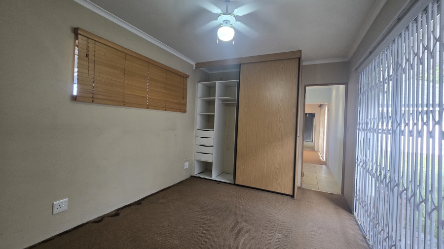 To Let 2 Bedroom Property for Rent in Linbro Park Gauteng