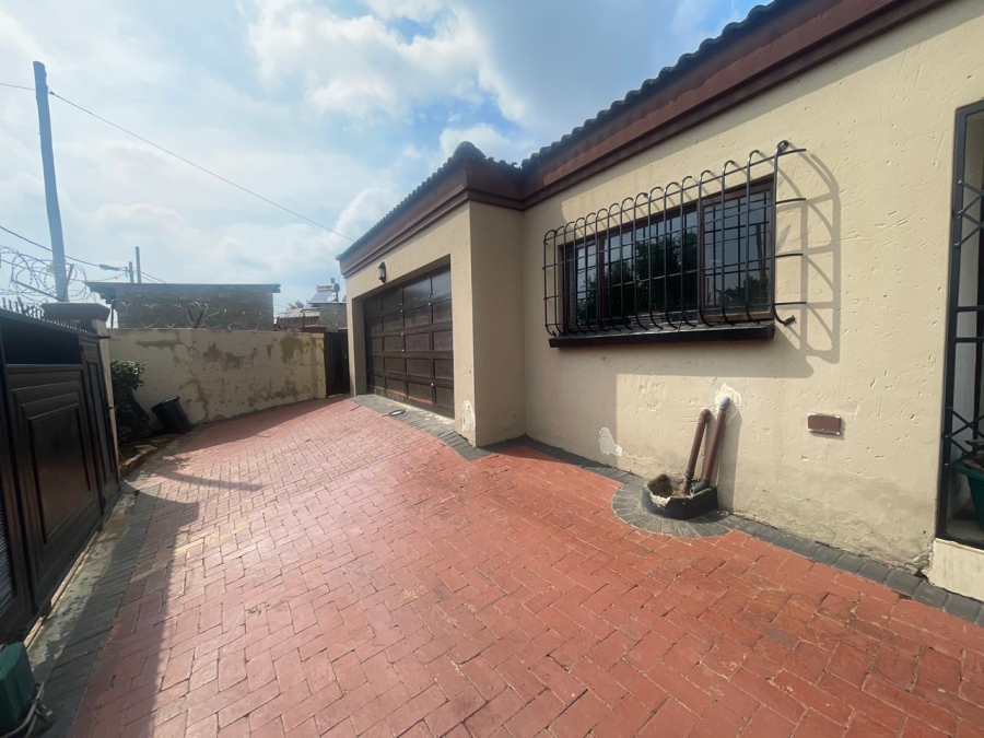 3 Bedroom Property for Sale in Cosmo City Gauteng