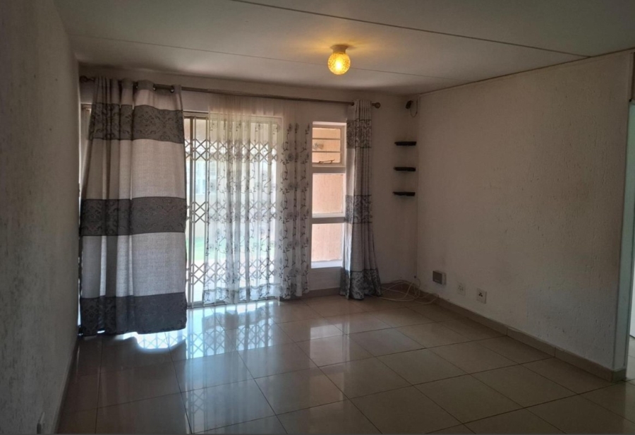 2 Bedroom Property for Sale in Mondeor Gauteng