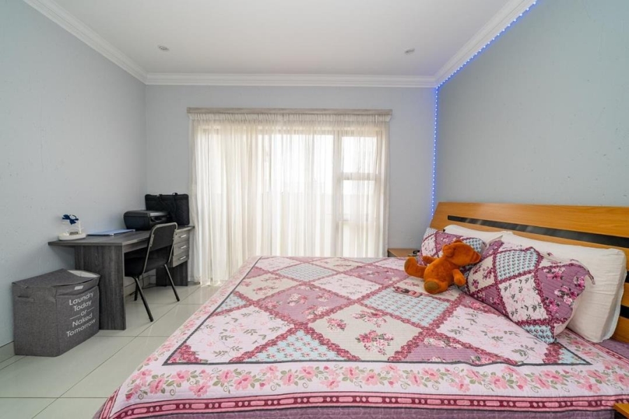 4 Bedroom Property for Sale in Helderwyk Gauteng