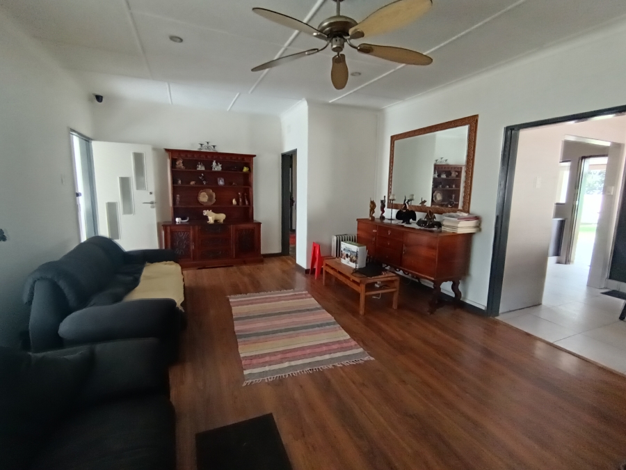 3 Bedroom Property for Sale in South Crest Gauteng