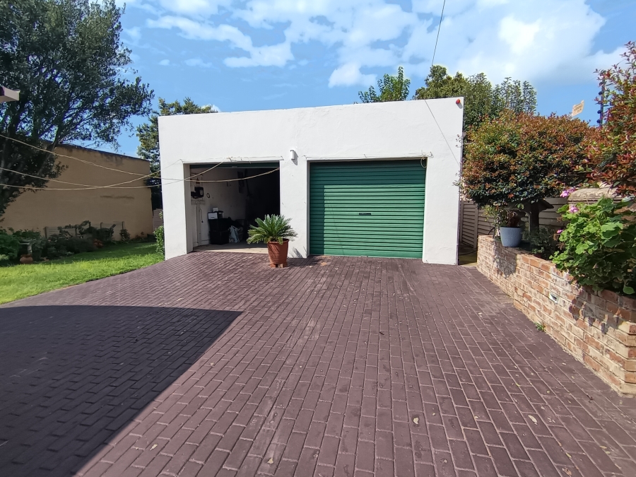 3 Bedroom Property for Sale in South Crest Gauteng