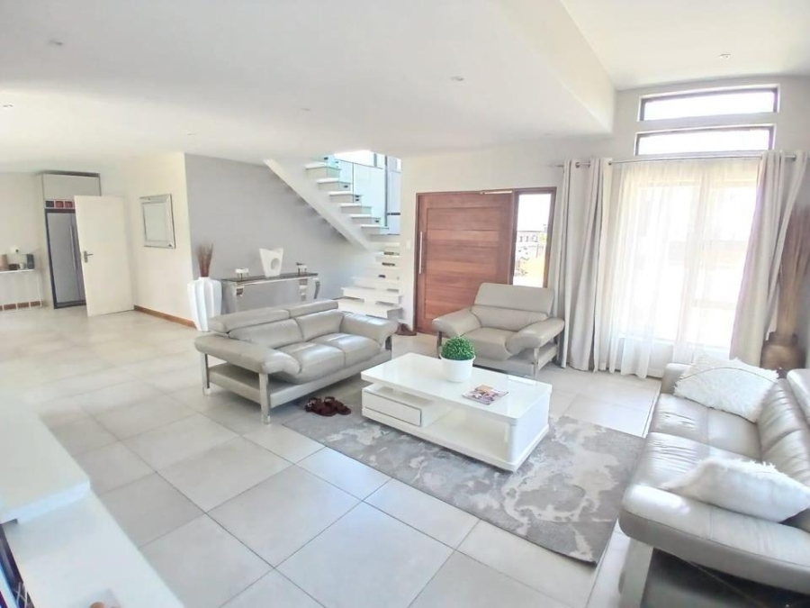 4 Bedroom Property for Sale in Helderwyk Gauteng