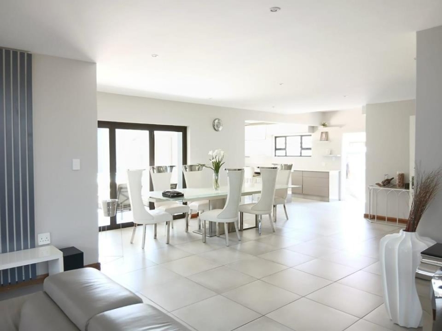 4 Bedroom Property for Sale in Helderwyk Gauteng