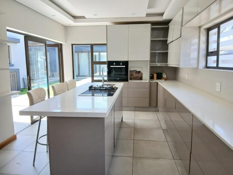 4 Bedroom Property for Sale in Helderwyk Gauteng