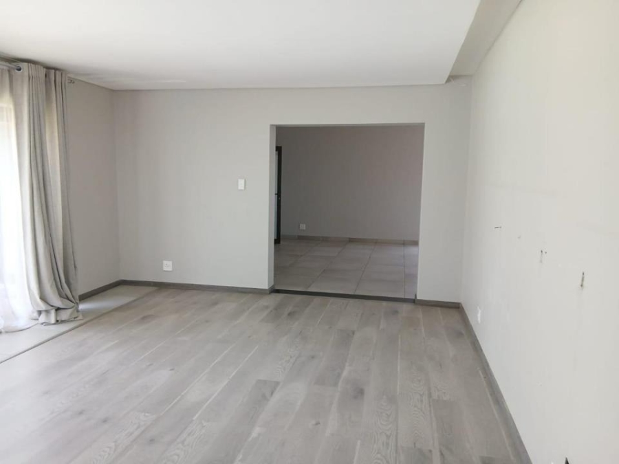 4 Bedroom Property for Sale in Helderwyk Gauteng