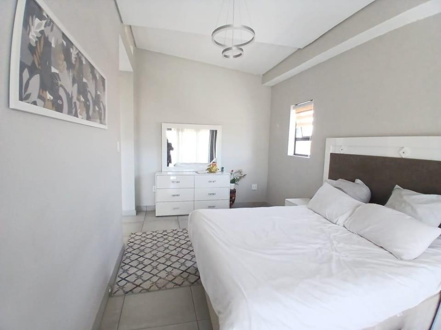 4 Bedroom Property for Sale in Helderwyk Gauteng
