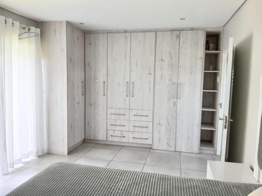 4 Bedroom Property for Sale in Helderwyk Gauteng