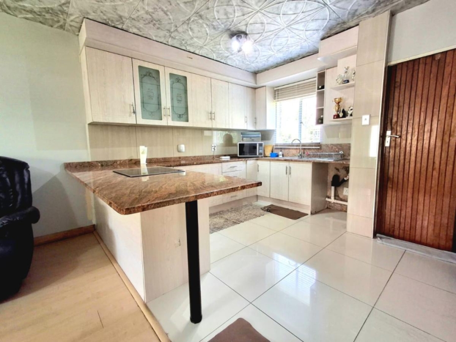 2 Bedroom Property for Sale in Eden Glen Gauteng