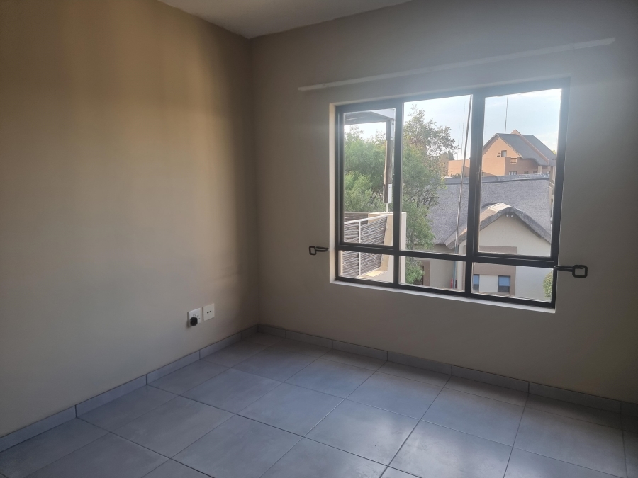 1 Bedroom Property for Sale in Lonehill Gauteng