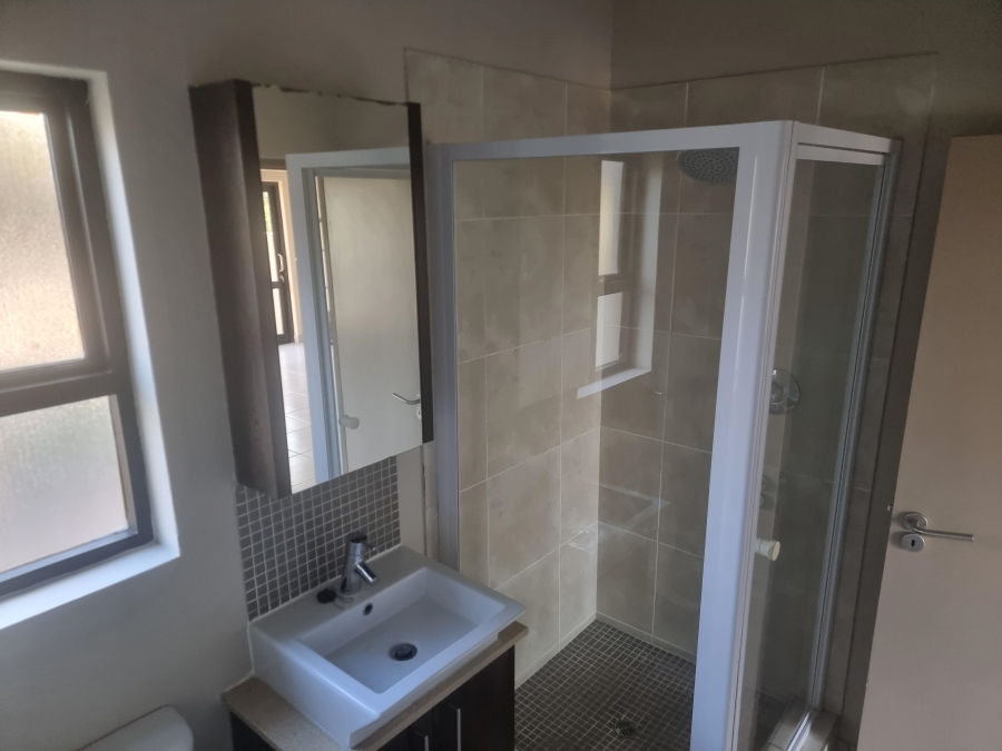 1 Bedroom Property for Sale in Lonehill Gauteng