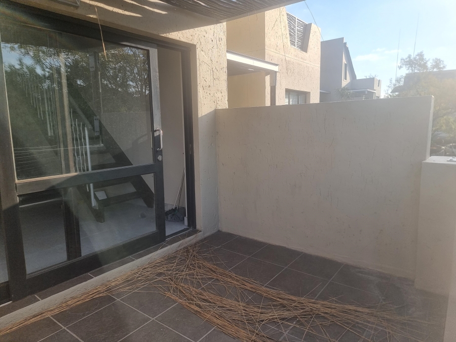 1 Bedroom Property for Sale in Lonehill Gauteng