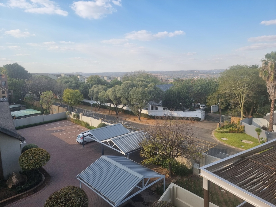 1 Bedroom Property for Sale in Lonehill Gauteng