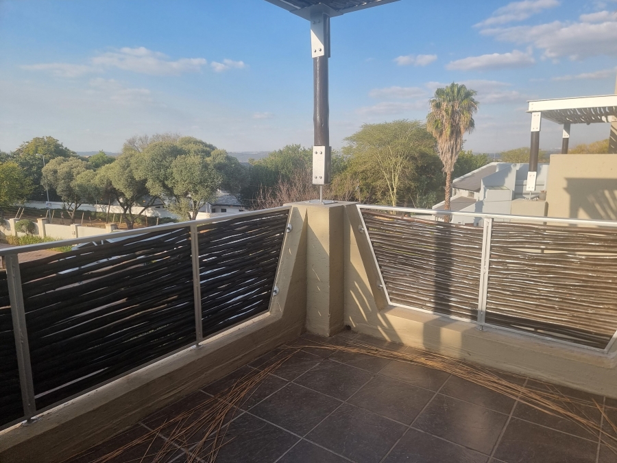 1 Bedroom Property for Sale in Lonehill Gauteng