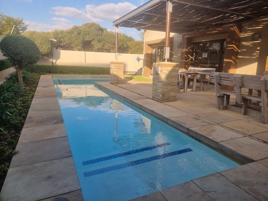1 Bedroom Property for Sale in Lonehill Gauteng