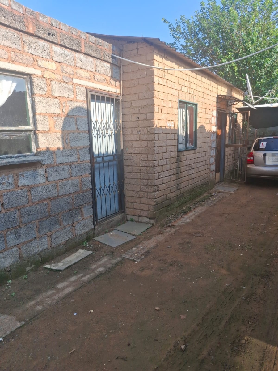 2 Bedroom Property for Sale in Kingsway Gauteng