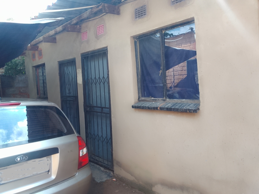 2 Bedroom Property for Sale in Kingsway Gauteng