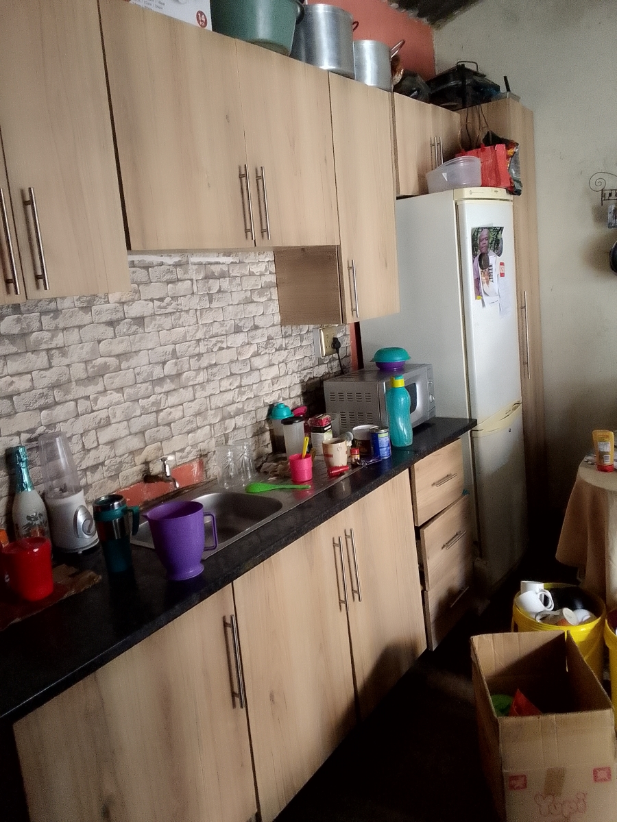 2 Bedroom Property for Sale in Kingsway Gauteng