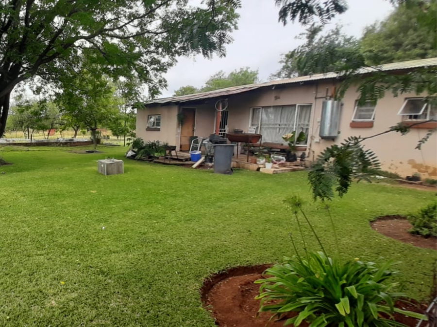 6 Bedroom Property for Sale in Bultfontein A H Gauteng