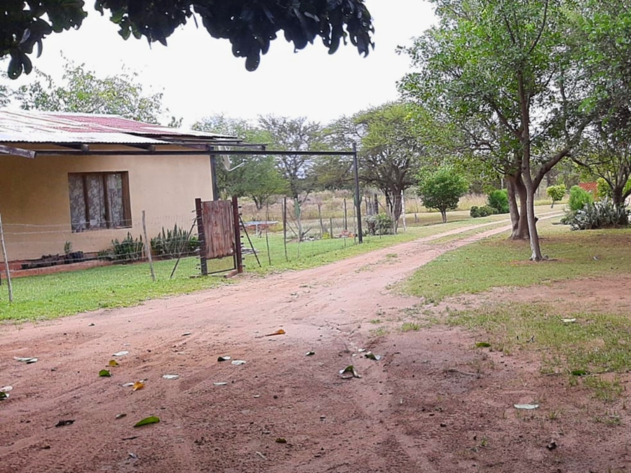 6 Bedroom Property for Sale in Bultfontein A H Gauteng