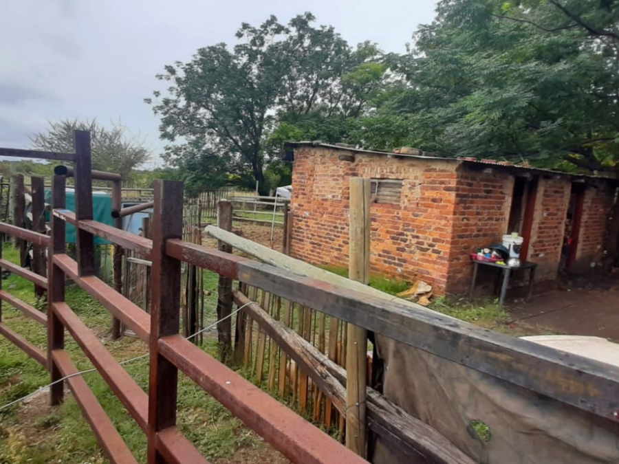 6 Bedroom Property for Sale in Bultfontein A H Gauteng