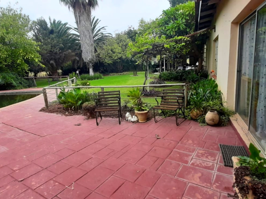 6 Bedroom Property for Sale in Bultfontein A H Gauteng