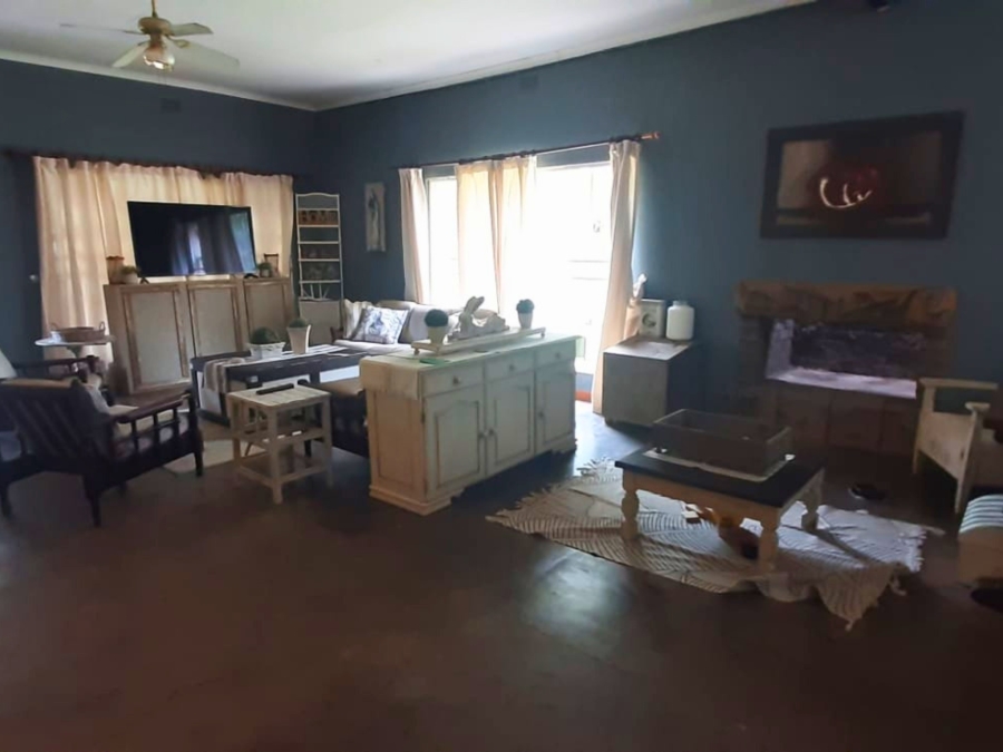 6 Bedroom Property for Sale in Bultfontein A H Gauteng