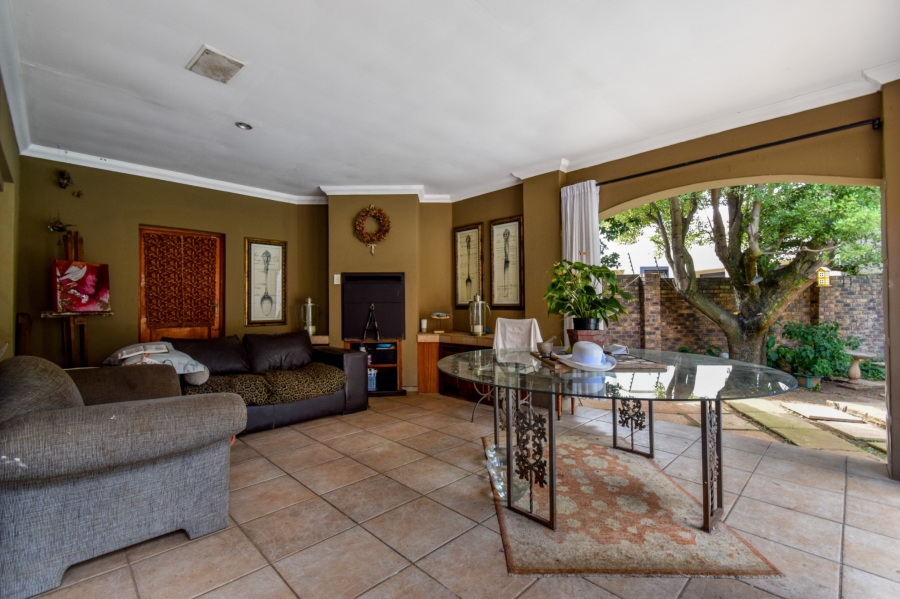 3 Bedroom Property for Sale in Moreleta Park Gauteng