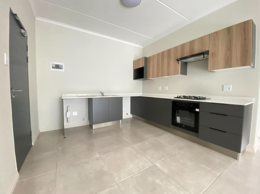 To Let 2 Bedroom Property for Rent in Glen Austin Gauteng