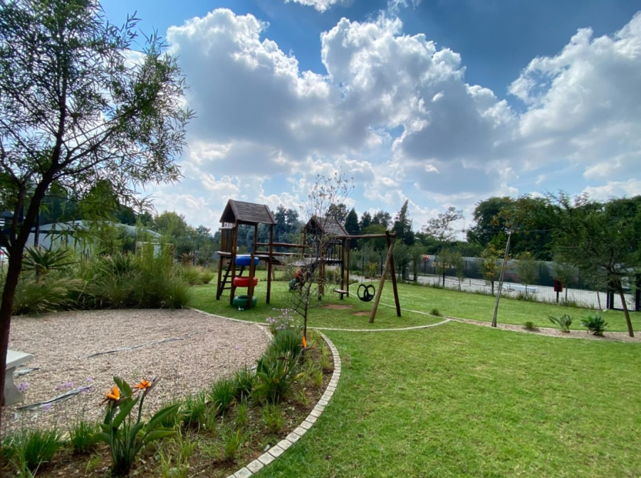 To Let 2 Bedroom Property for Rent in Glen Austin Gauteng